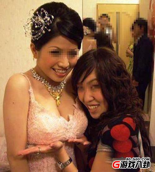 婚纱爆乳诱新郎 还未洞房就成狼