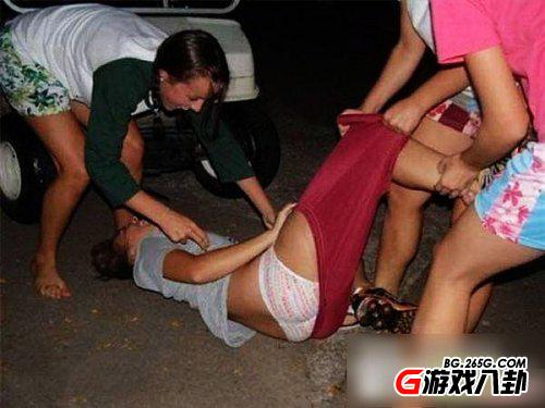 我寂寞我空虚 孤独女人恶搞无下线