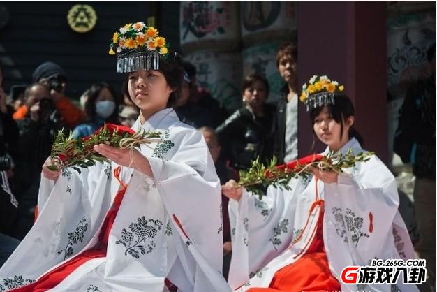 日本性爱大胆豪放缘自惊世骇俗的生育节